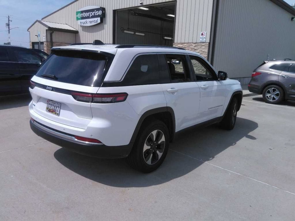 jeep grand cherokee 2024 1C4RJYB69RC710109 image jeep grand cherokee 2024 1C4RJYB69RC710109 image